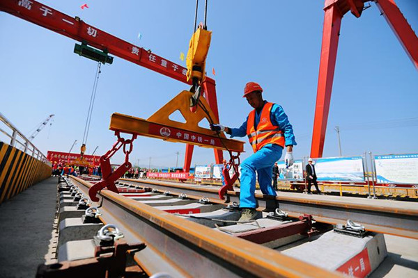 track laying.jpg