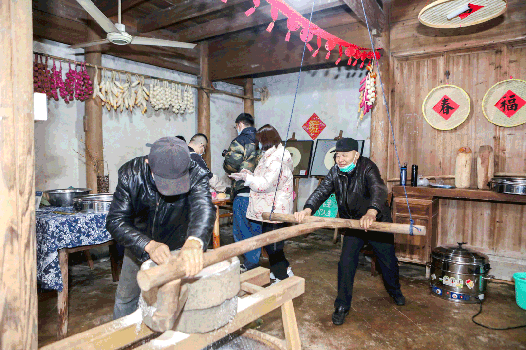 山溝溝4.gif