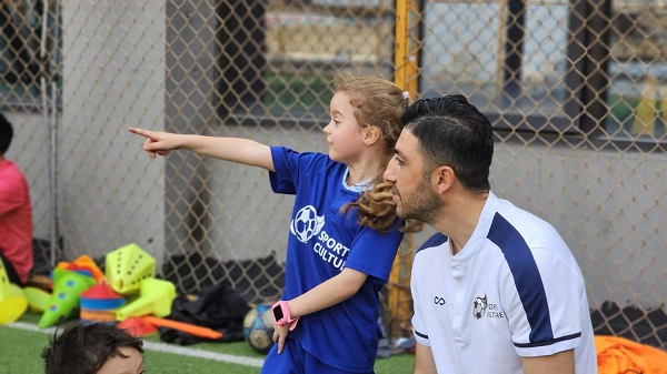 Children delve into football training in Hangzhou
