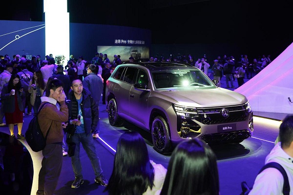 SAIC VW launches SUV with Baidu, DeepSeek tech