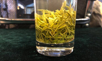 Hangzhou 'tea king' auctioned at $36,558 per kilogram