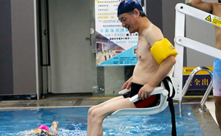 Asian Games encourage people with disabilities to swim